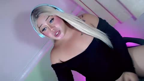 Snapshot of mistress_marta69 chatting on November 24, 2025, 8:52 pm mistress_marta69 online show from November 24, 2025, 8:52 pm