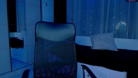 Snapshot of mistress_meryem chatting on March 5, 2026, 12:06 am mistress_meryem online show from March 5, 2026, 12:06 am