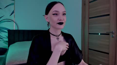 Mistress Mia online show from October 16, 2025, 2:01 am