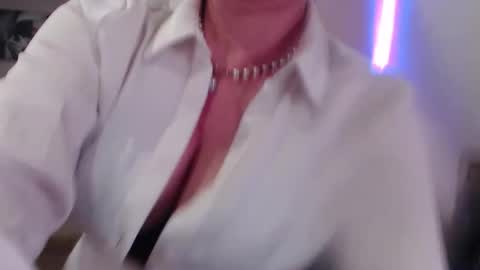 Snapshot of mistress_milfa chatting on January 10, 2026, 5:37 pm mistress_milfa online show from January 10, 2026, 5:37 pm