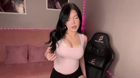 Snapshot of mistress_of_hearts chatting on September 22, 2025, 5:15 pm Mia online show from September 22, 2025, 5:15 pm