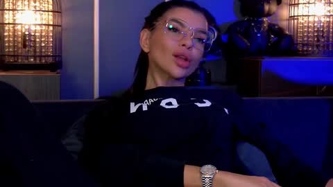 Snapshot of mistresselenia chatting on October 16, 2025, 11:44 am Elenia online show from October 16, 2025, 11:44 am