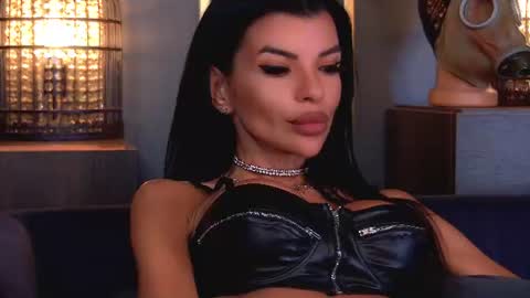 Elenia online show from June 27, 2026, 2:34 pm