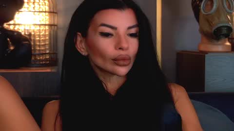 Elenia online show from July 24, 2026, 9:07 am