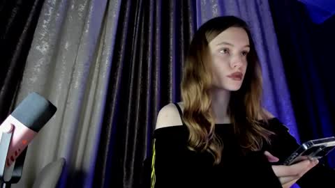 Snapshot of mistresselizy chatting on October 17, 2025, 6:32 pm mistresselizy online show from October 17, 2025, 6:32 pm