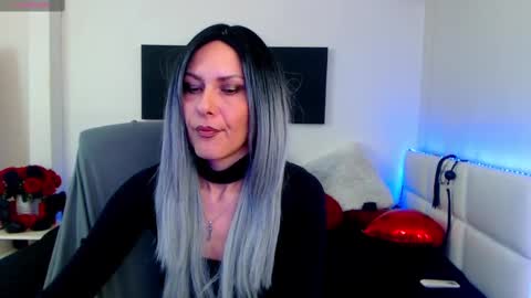 Snapshot of mistressevelyn_ chatting on February 28, 2025, 7:05 am MistressEvelyn online show from February 28, 2025, 7:05 am