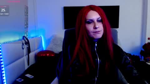 Snapshot of mistressevelyn_ chatting on March 12, 2025, 5:24 am MistressEvelyn online show from March 12, 2025, 5:24 am