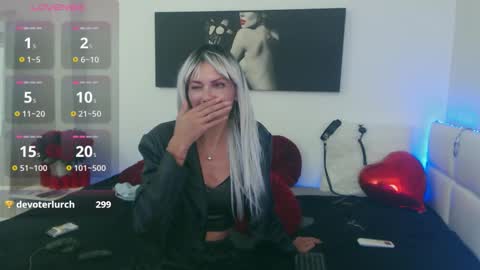Snapshot of mistressevelyn_ chatting on September 13, 2025, 6:51 pm MistressEvelyn online show from September 13, 2025, 6:51 pm
