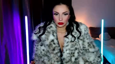 Snapshot of mistressfindom chatting on March 19, 2026, 10:47 pm Goddess Katerina online show from March 19, 2026, 10:47 pm