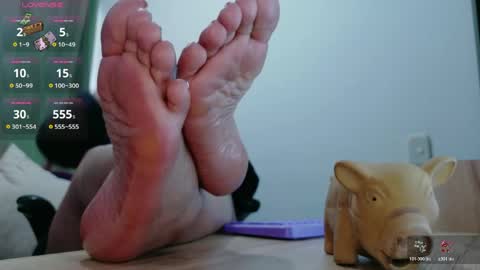 Snapshot of mistressjm_ chatting on April 29, 2026, 12:31 pm Jhadee online show from April 29, 2026, 12:31 pm
