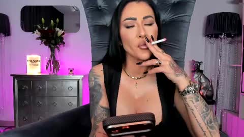 Snapshot of mistresskennya chatting on July 5, 2026, 3:52 pm mistresskennya online show from July 5, 2026, 3:52 pm