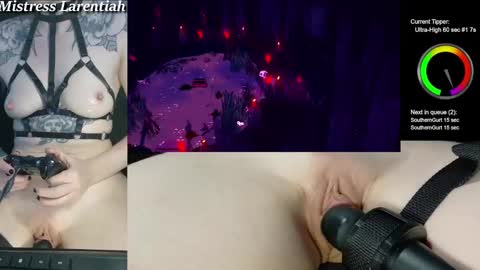 Snapshot of mistresslarentiah chatting on March 8, 2025, 5:43 pm Mistress Larentiah online show from March 8, 2025, 5:43 pm