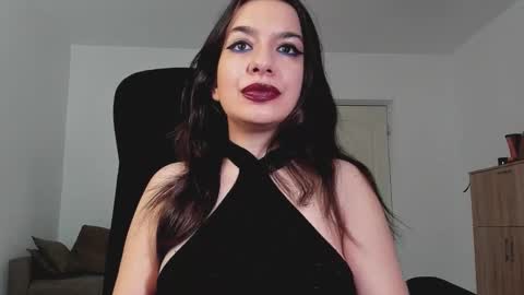 Snapshot of mistressmichelle5 chatting on September 15, 2025, 1:00 pm YourGoddessM online show from September 15, 2025, 1:00 pm