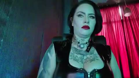 Snapshot of mistressolivia07 chatting on July 11, 2026, 5:26 pm Mistress olivia online show from July 11, 2026, 5:26 pm