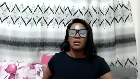 mistressshirleyx online show from September 15, 2025, 12:16 pm