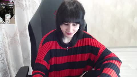 Snapshot of misty_dark chatting on September 17, 2025, 9:33 am misty_dark online show from September 17, 2025, 9:33 am