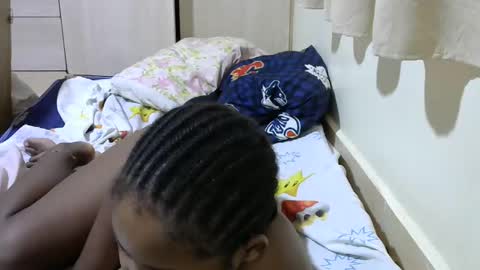 misty_shee online show from February 17, 2025, 1:10 pm