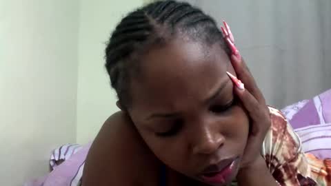 Snapshot of misty_shee chatting on December 22, 2025, 6:27 pm misty_shee online show from December 22, 2025, 6:27 pm