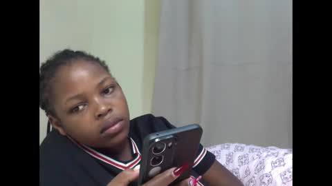 Snapshot of misty_shee chatting on January 12, 2026, 7:57 am misty_shee online show from January 12, 2026, 7:57 am