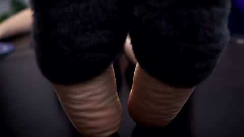 Snapshot of mistybarnes chatting on December 8, 2024, 2:30 pm MistyBarnes NONUDE MODEL online show from December 8, 2024, 2:30 pm