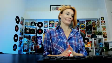 Snapshot of mistybarnes chatting on December 16, 2024, 3:43 pm MistyBarnes NONUDE MODEL online show from December 16, 2024, 3:43 pm