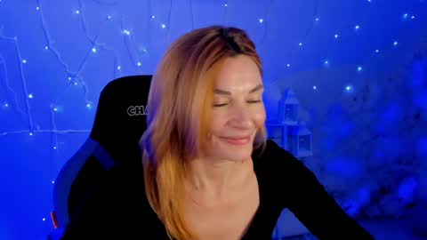 Snapshot of mistybarnes chatting on January 10, 2025, 11:22 am MistyBarnes NONUDE MODEL online show from January 10, 2025, 11:22 am