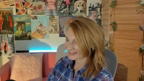 Snapshot of mistybarnes chatting on March 2, 2025, 12:22 pm MistyBarnes NONUDE MODEL online show from March 2, 2025, 12:22 pm