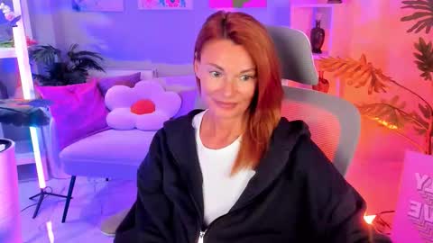 Snapshot of mistybarnes chatting on October 15, 2025, 3:12 pm MistyBarnes NONUDE MODEL online show from October 15, 2025, 3:12 pm