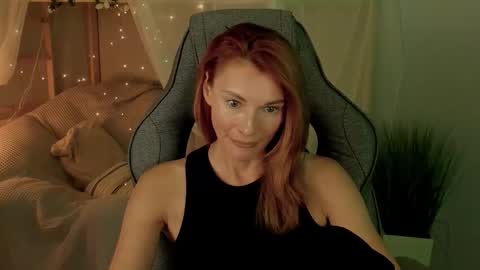 Snapshot of mistybarnes chatting on October 23, 2025, 1:10 pm MistyBarnes NONUDE MODEL online show from October 23, 2025, 1:10 pm