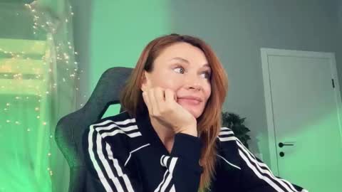 MistyBarnes NONUDE MODEL online show from February 23, 2026, 12:57 pm