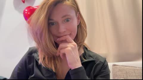 MistyBarnes NONUDE MODEL online show from April 7, 2026, 12:27 pm