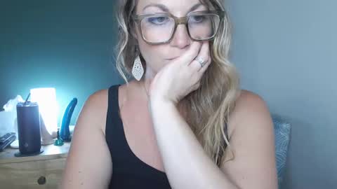 Snapshot of mistymorgan chatting on September 23, 2025, 3:20 am Misty Morgan online show from September 23, 2025, 3:20 am