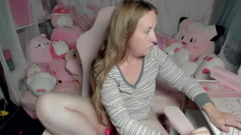 Snapshot of mistymystic chatting on December 30, 2024, 1:26 am Misty online show from December 30, 2024, 1:26 am