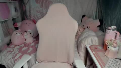 Snapshot of mistymystic chatting on September 30, 2025, 9:20 pm Misty online show from September 30, 2025, 9:20 pm