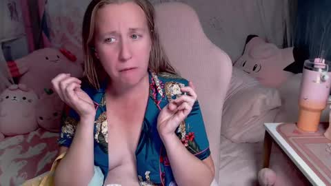 Misty online show from November 3, 2025, 10:32 pm