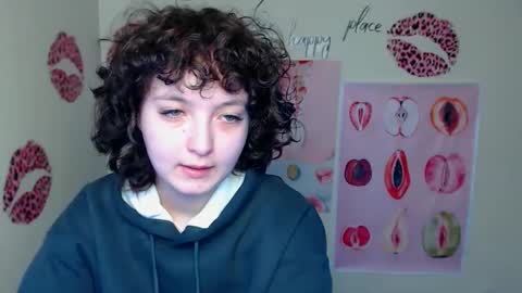 Aria online show from November 24, 2025, 1:33 pm