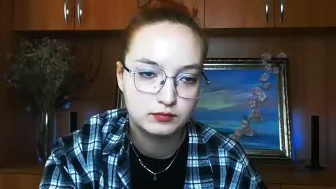 Snapshot of mistyrosee chatting on May 27, 2026, 12:46 pm Aria online show from May 27, 2026, 12:46 pm