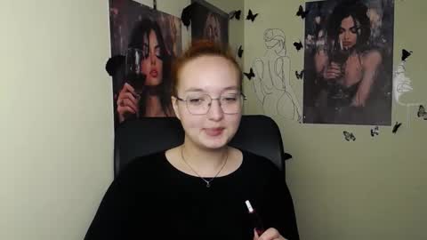 Snapshot of mistyrosee chatting on May 28, 2026, 6:21 am Aria online show from May 28, 2026, 6:21 am