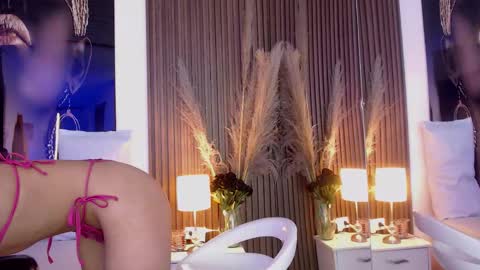 Mtica Brennet online show from November 20, 2025, 3:39 am