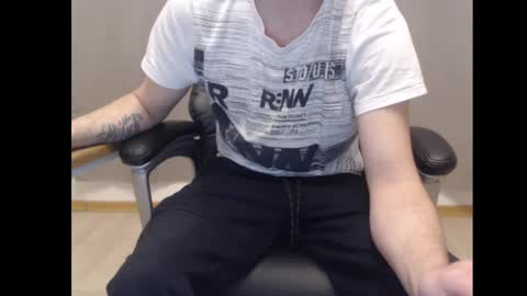 Snapshot of mitsch01 chatting on February 9, 2025, 3:45 pm Mitsch online show from February 9, 2025, 3:45 pm