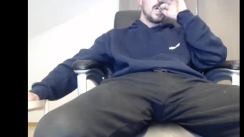 Snapshot of mitsch01 chatting on December 5, 2025, 2:03 pm Mitsch online show from December 5, 2025, 2:03 pm