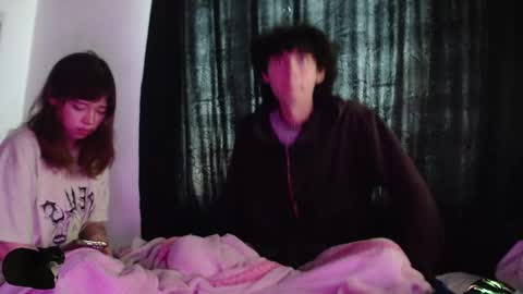 Snapshot of mixipeach chatting on January 19, 2026, 12:42 pm Naomi and Nekorii online show from January 19, 2026, 12:42 pm