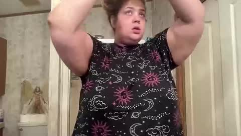 Snapshot of mixxedgoodness222 chatting on December 15, 2025, 4:11 pm mixxedgoodness222 online show from December 15, 2025, 4:11 pm