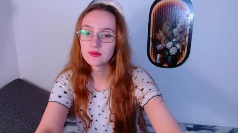 Snapshot of miya_here chatting on May 5, 2026, 4:37 pm Miya online show from May 5, 2026, 4:37 pm