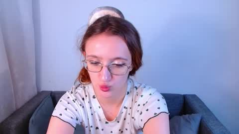 Snapshot of miya_here chatting on May 29, 2026, 4:49 pm Miya online show from May 29, 2026, 4:49 pm