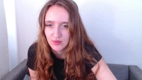 Snapshot of miya_here chatting on June 1, 2026, 8:38 am Miya online show from June 1, 2026, 8:38 am