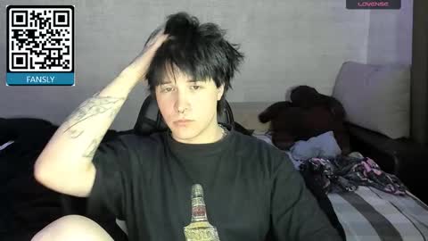 Snapshot of miya_meow_miku chatting on October 23, 2025, 5:23 pm MeowMiku online show from October 23, 2025, 5:23 pm