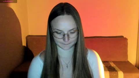 Miya online show from October 22, 2025, 3:56 pm