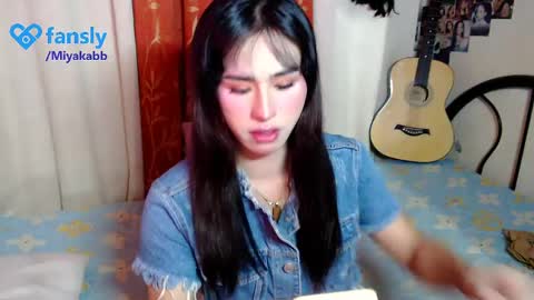 Miyakabebe online show from June 1, 2026, 8:43 pm