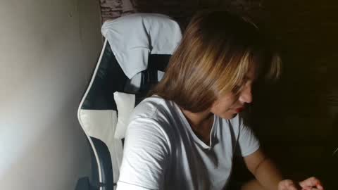 Snapshot of miyuki0704 chatting on March 9, 2025, 5:33 am miyuki0704 online show from March 9, 2025, 5:33 am